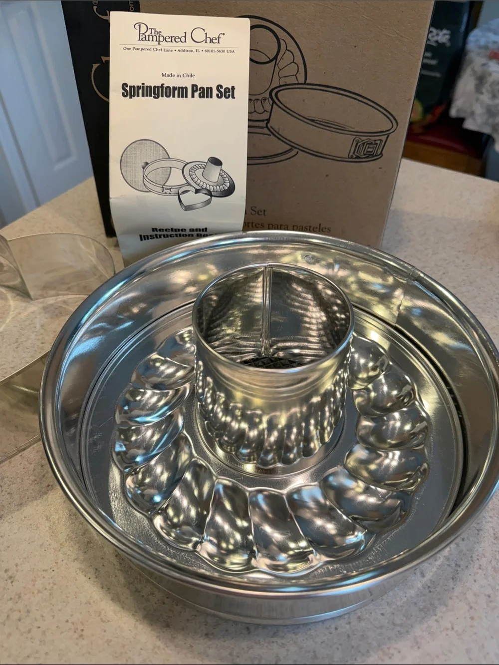 The Pampered Chef Springform Pan Set Box new in box